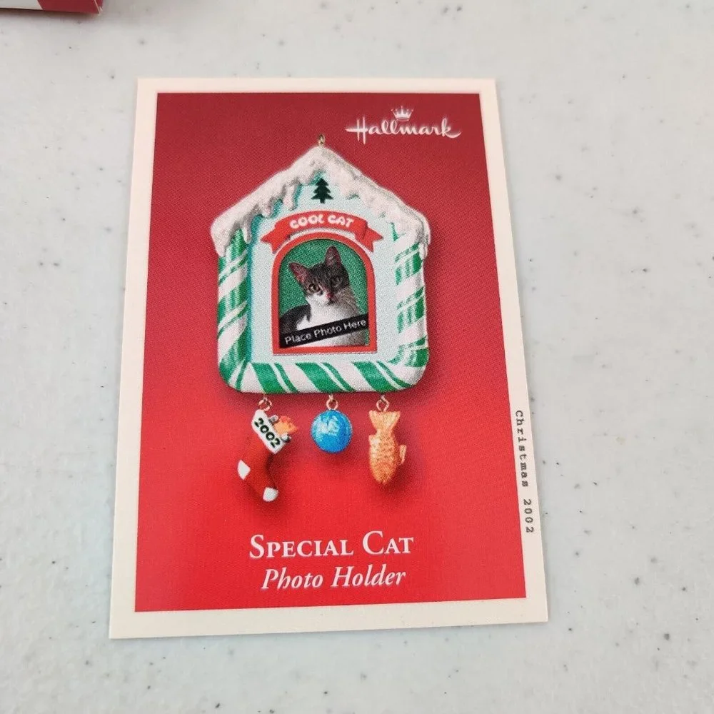 HALLMARK SPECIAL CAT COOL CAT PHOTO HOLDER KEEPSAKE CHRISTMAS ORNAMENT 2002